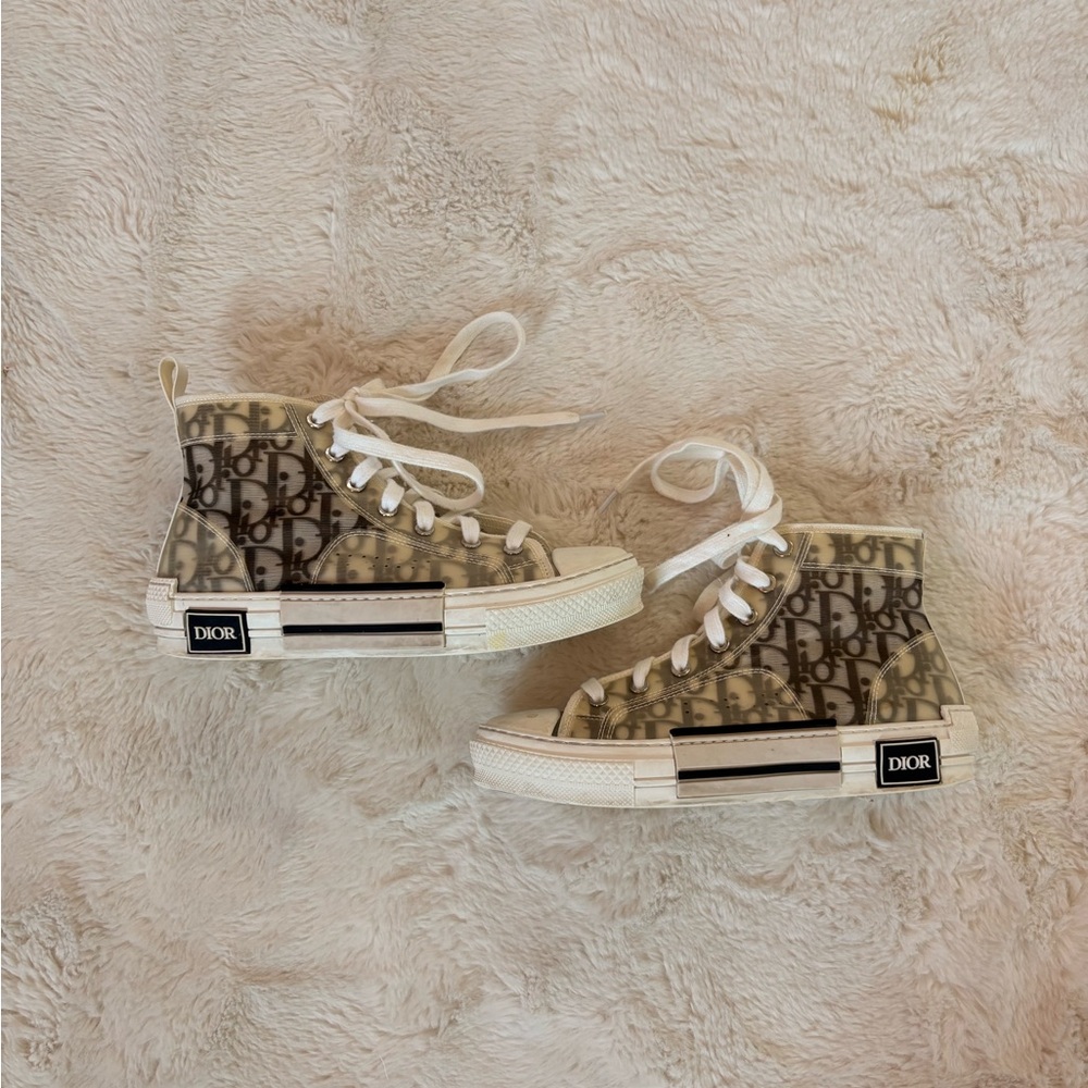 Dior B23 High-Top Sneakers in White and Black - Picture 3 of 12